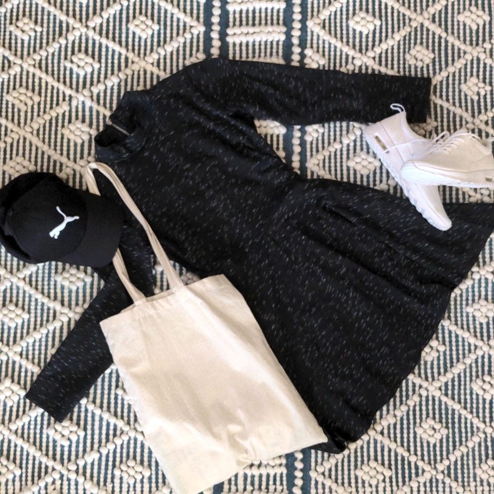 A&F sporty mini tight waist dress in M size
